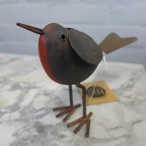 1388 - A Rocky the Robin ornament (2143404)   #