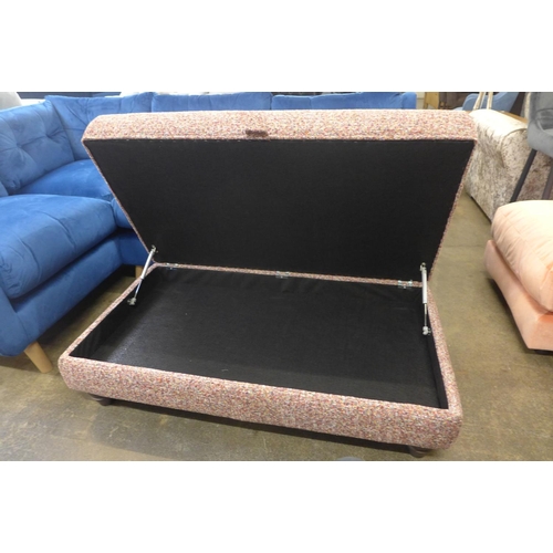 1506 - A multi flecked storage footstool