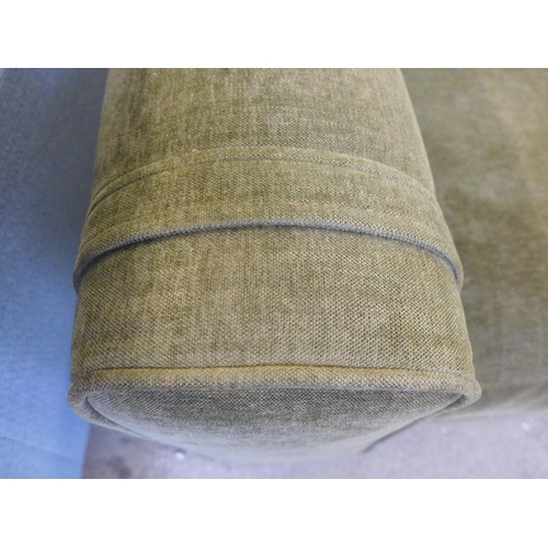 1538 - A chunky forest green upholstered love seat