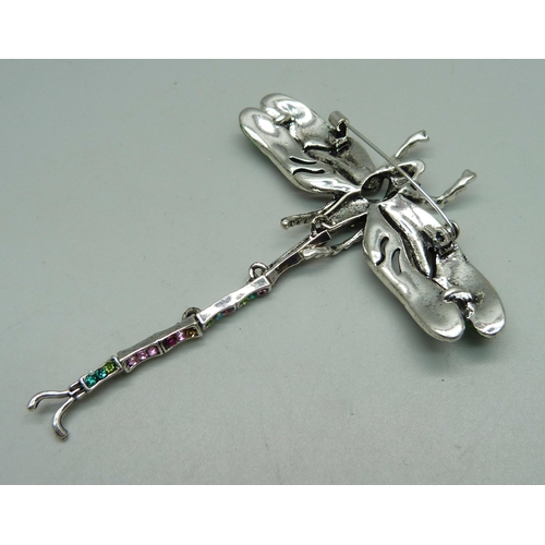 1011 - An articulated dragonfly brooch