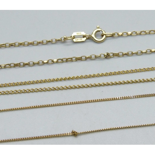 1027 - A 9ct gold chain, 2.1g, 43cm, and two yellow metal chains, a/f, 1.9g