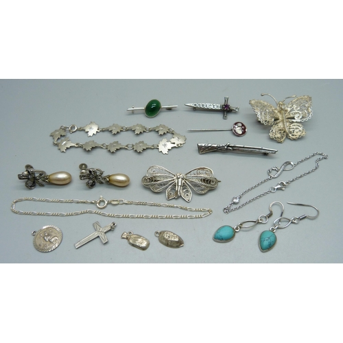 1037 - Silver jewellery including a hallmarked Scottish silver dirk brooch, 36g