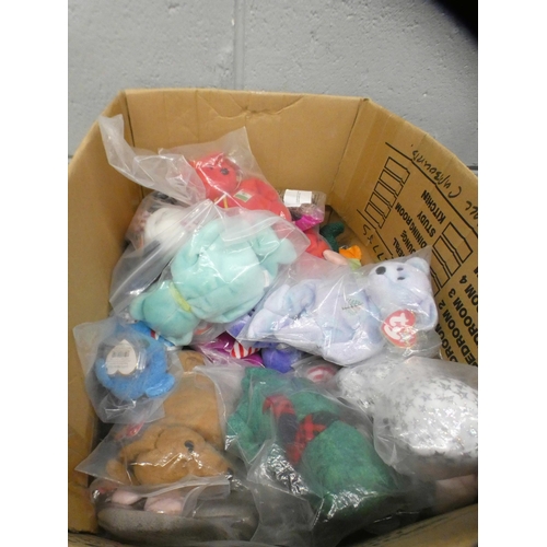 1086 - Forty-nine Ty Beanie Babies, with original Ty tags **PLEASE NOTE THIS LOT IS NOT ELIGIBLE FOR POSTIN... 