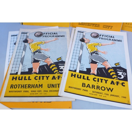 624 - Hull City football programmes, 12 x 1940s and 16 x 1950-53