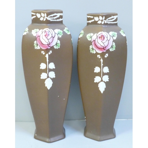 627 - A pair of brown Shelley vases, 17.5cm