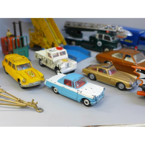 675 - A collection of Dinky and Corgi die-cast model vehicles