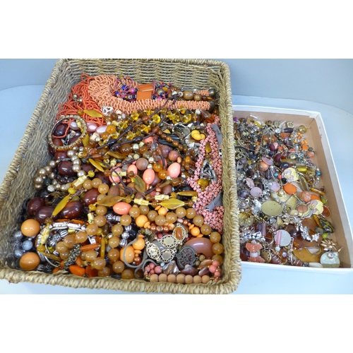 678 - Costume jewellery and a tray of earrings