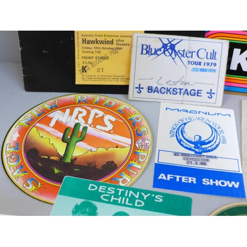 713 - Pop music badges, back stage passes, etc. including Hawkwind programme and ticket with signature, pa... 