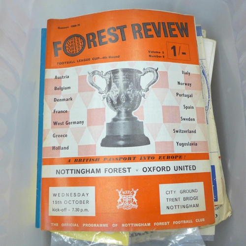 741 - 175 assorted football programmes from 1950s/1960s