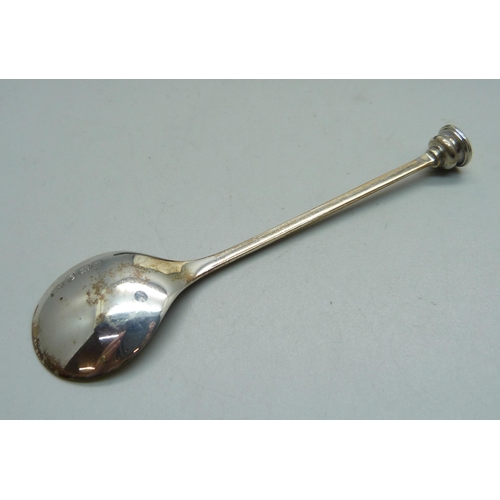 870 - A cased set of six silver seal top spoons, Elkington & Co., Birmingham 1924, 74g