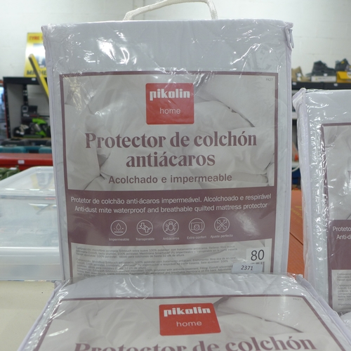 2371 - Nine Nikolin Home single mattress protectors