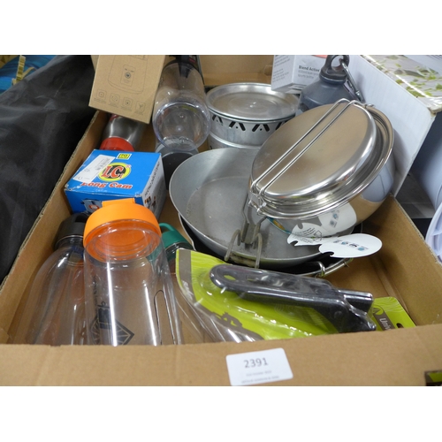 2391 - A quantity of camping items, Tommy Bahama Beach umbrella, pots and pans, a fruit juicer USB and some... 