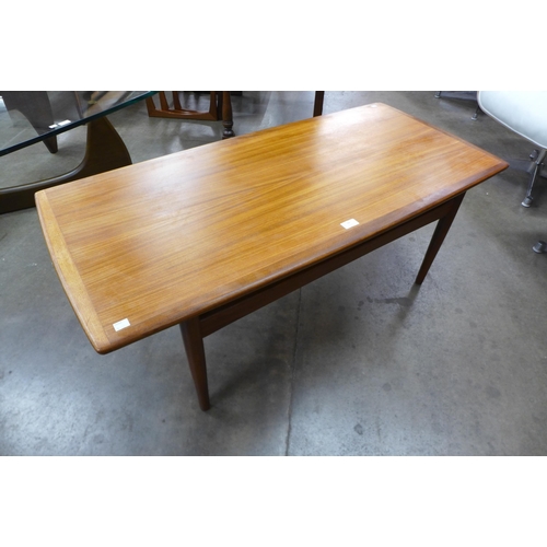 24 - A Danish teak rectangular coffee table