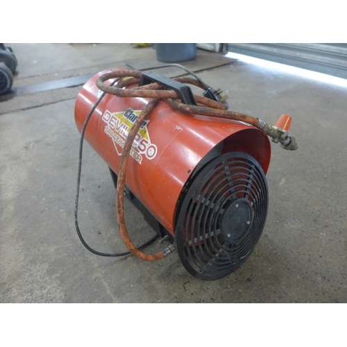 2269 - A Clarke gas/240v workshop heater