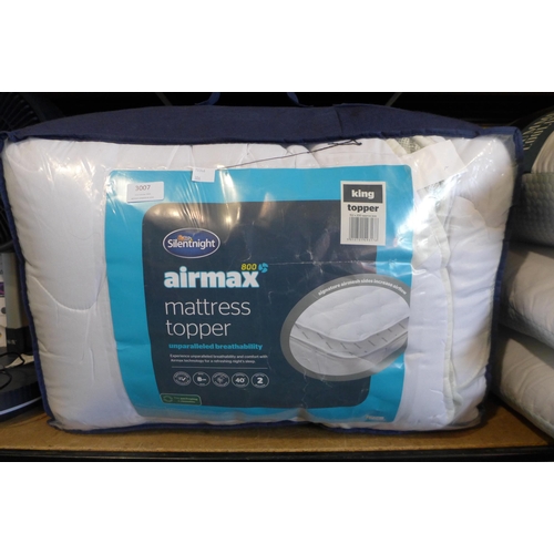 3007 - Silentnight Airmax 800 Kingsize Mattress Topper (306-343) * This lot is subject to VAT