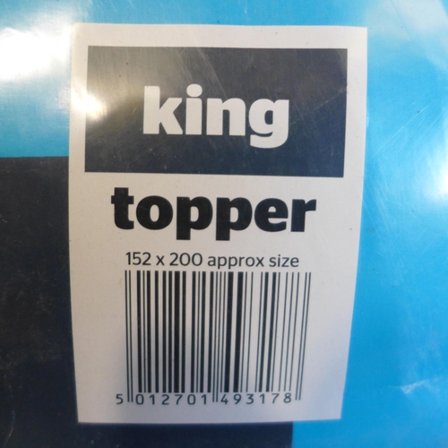 3007 - Silentnight Airmax 800 Kingsize Mattress Topper (306-343) * This lot is subject to VAT