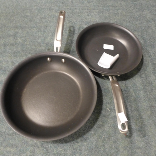 3175 - Mon Chateau Two Piece Fry Pan Set (306-367) * This lot is subject to VAT