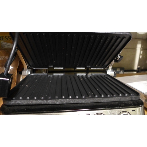 3177 - Delonghi Multigrill, original RRP £139.99 + VAT (306-363) * This lot is subject to VAT