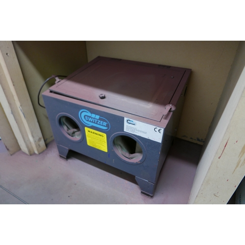 2 - A Switzer XH-SBC90 90 litre sandblast cabinet. Item has been in use until recently and is offered fo... 