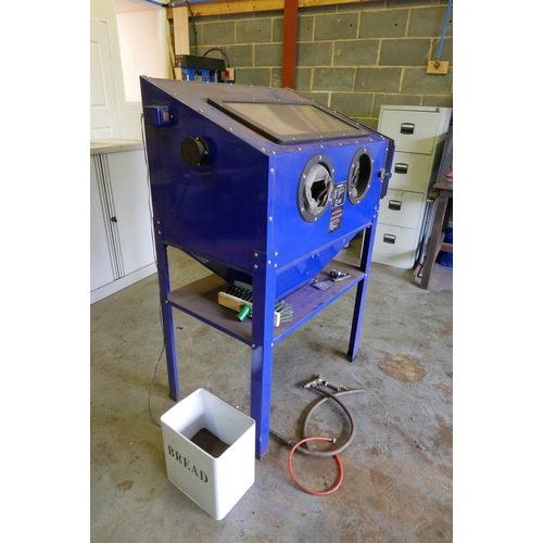 7 - A Maxblast Model 24965 220L sand blaster. Item is offered for sale in situ at Strelley, Nottingham. ... 