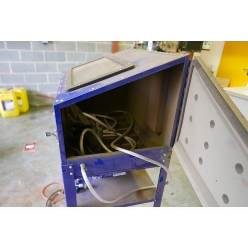 7 - A Maxblast Model 24965 220L sand blaster. Item is offered for sale in situ at Strelley, Nottingham. ... 