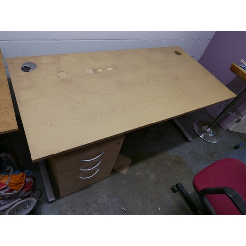 17 - An office desk, chair and three-drawer mobile pedestal. Items are offered for sale in situ at Strell... 