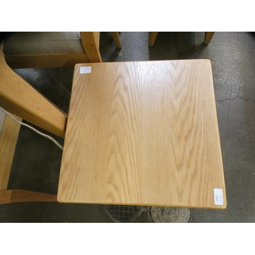 1452 - A Bonne oak lamp table * this lot is subject to VAT