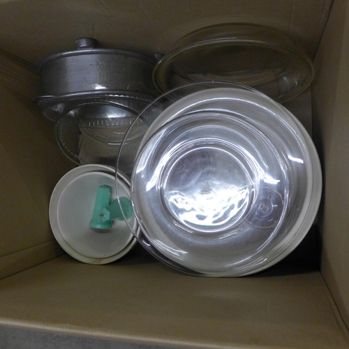 1119 - A collection of kitchenware and three artichoke plates **PLEASE NOTE THIS LOT IS NOT ELIGIBLE FOR PO... 