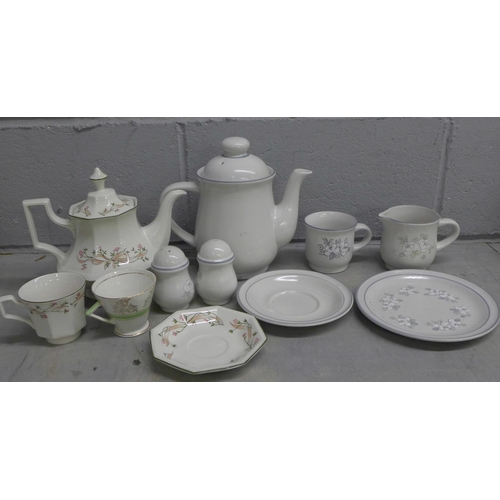 1125 - An Art Deco tea service and two other tea services **PLEASE NOTE THIS LOT IS NOT ELIGIBLE FOR POSTIN... 