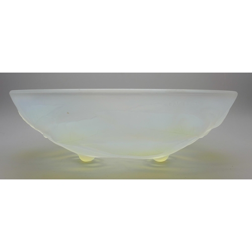 610 - A G. Vallon, France, opaque glass bowl, 23.5cm **PLEASE NOTE THIS LOT IS NOT ELIGIBLE FOR POSTING AN... 