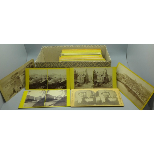 725 - Two stereoscopic viewers, a collection of cards, various places, a collection of Matchbox covers mou... 