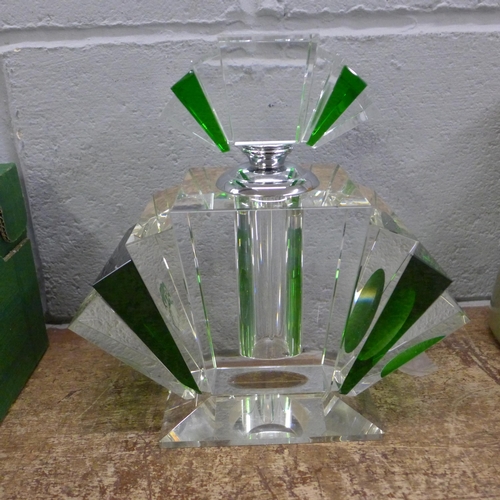 807 - An Art Deco cut glass display perfume bottle with green glass segments, 9