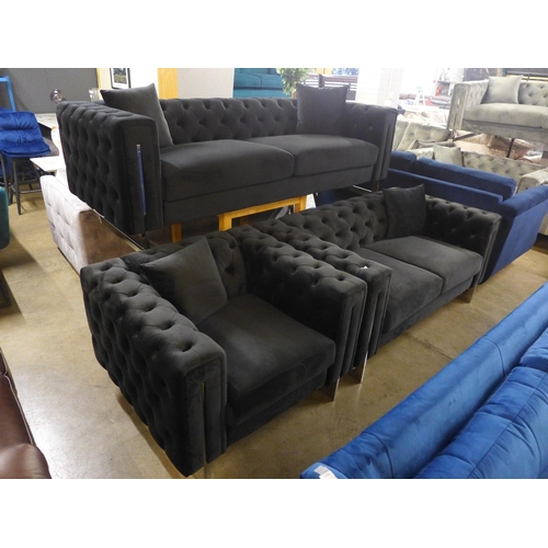 1430 - A Fenzi black buttoned velvet three seater sofa, two seater sofa and armchair * This lot is subject ... 