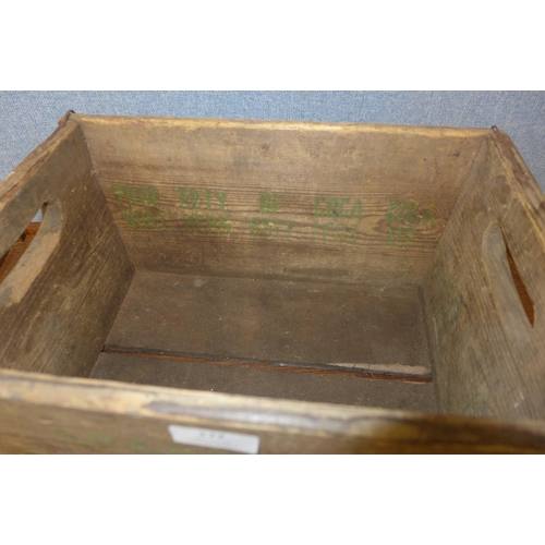 277 - A vintage wooden Sparkling Tango crate