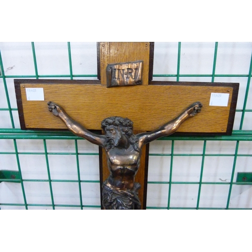 364 - A French oak wall hanging crucifix