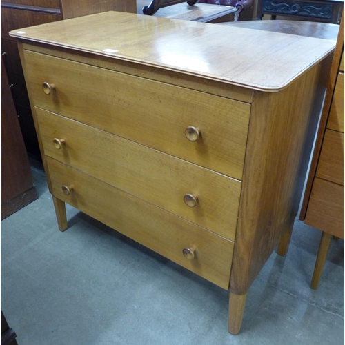 63 - A Gordon Russell walnut chest of drawers