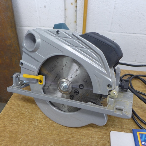 2011 - A Workzone 1500w 240v circular saw in box