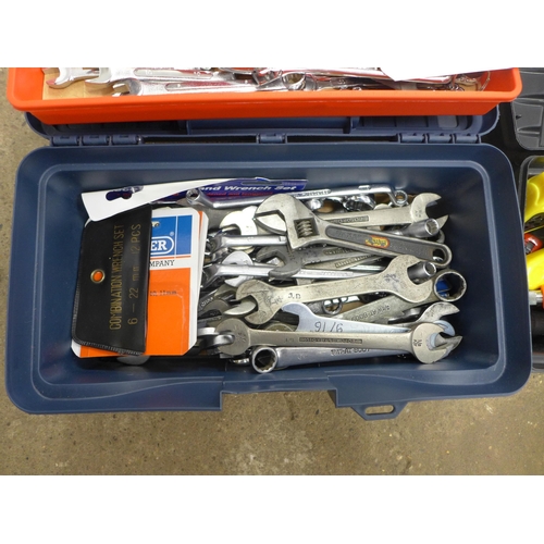 2013 - Five toolboxes and a box of assorted tools including spanners, screwdrivers, screwdriver bits etc