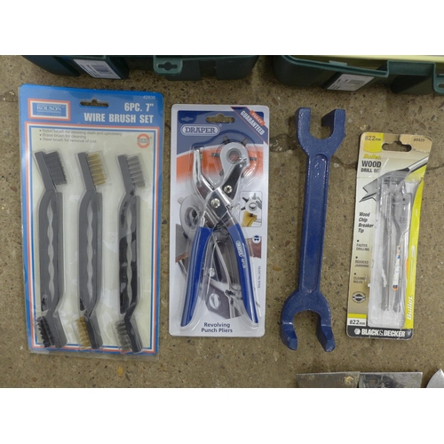 2017 - Two boxes of assorted hand tools including screwdrivers, honing guides, wire brushes and scrapers