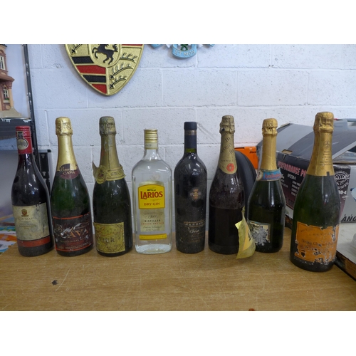 2068 - Approx. 20 bottles of assorted wines, sparkling wines and bottle of gin