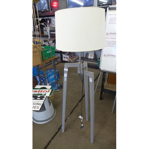 2175 - A 3 legged grey painted wooden standing lamp