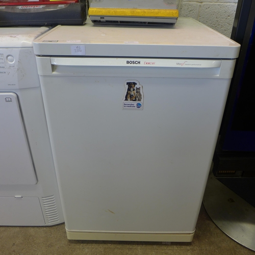 2236 - A Bosch Exxcel under counter fridge