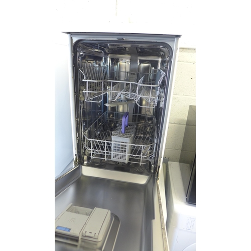 2241 - A Beko(df505jiw) slim line  dish washer