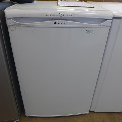 2250 - A Hotpoint undercounter freezer