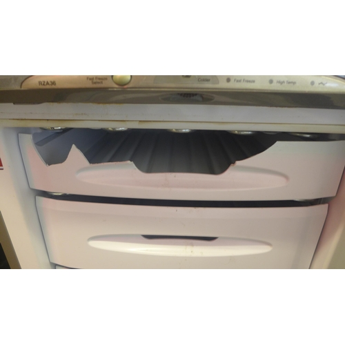 2253 - A Hotpoint Future undercounter freezer