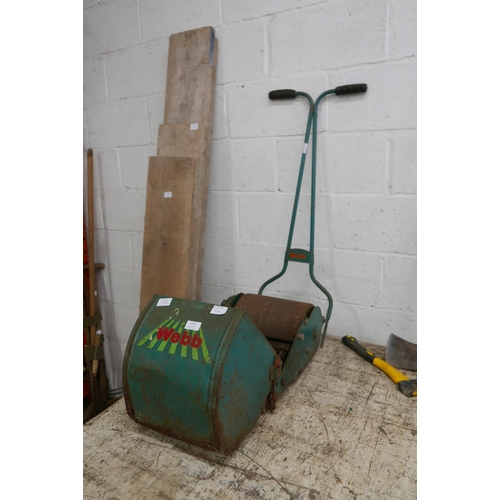 2283 - A vintage Webb Whippet push lawn mower