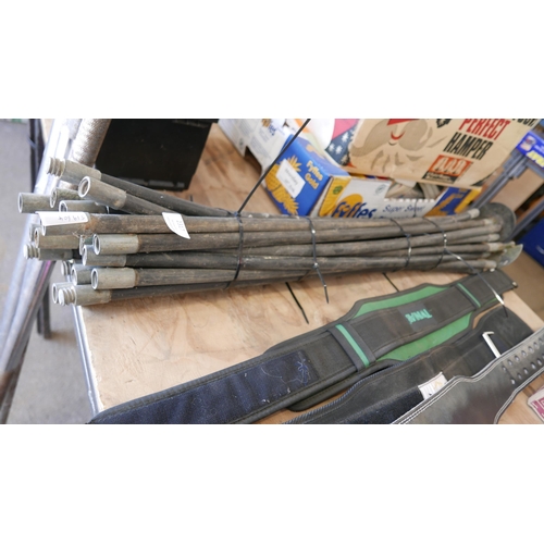 2317 - A set of 23 drain rods