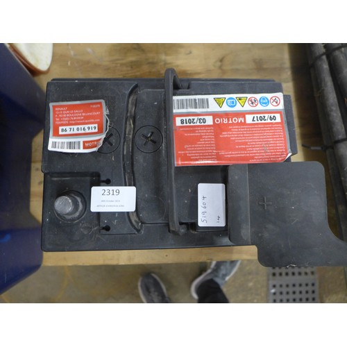 2319 - A Motrio LB2 12v car battery