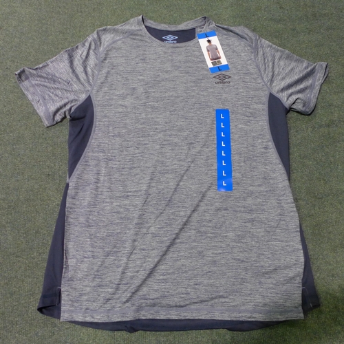 3031 - Quantity of men's blue Umbro tee's, mixed sizes *This lot is subject to VAT