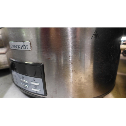 3084 - CrockPot Slow Cooker (model:- CSC063) (307-159) * This lot is subject to VAT